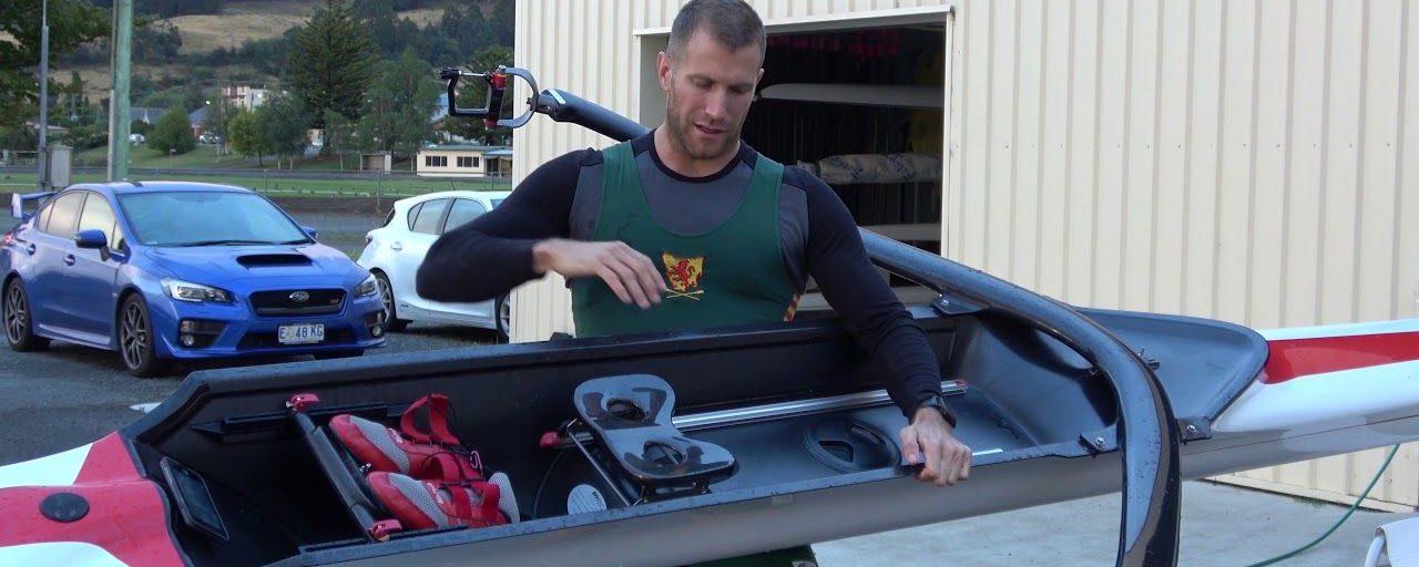 How to carry a single scull