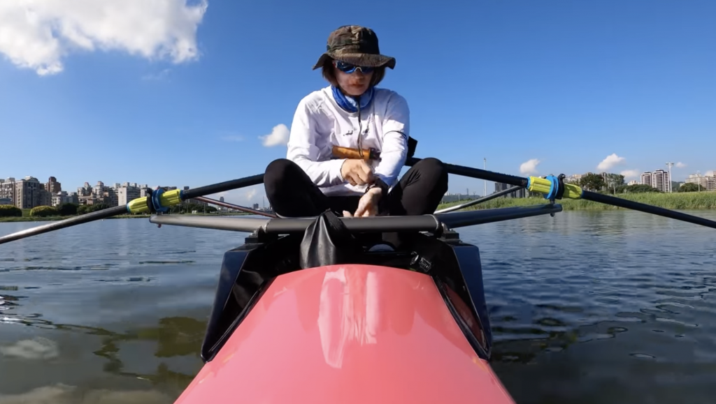 pink single scull
