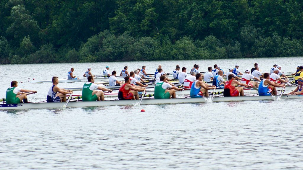 leg back power, eight rowing race